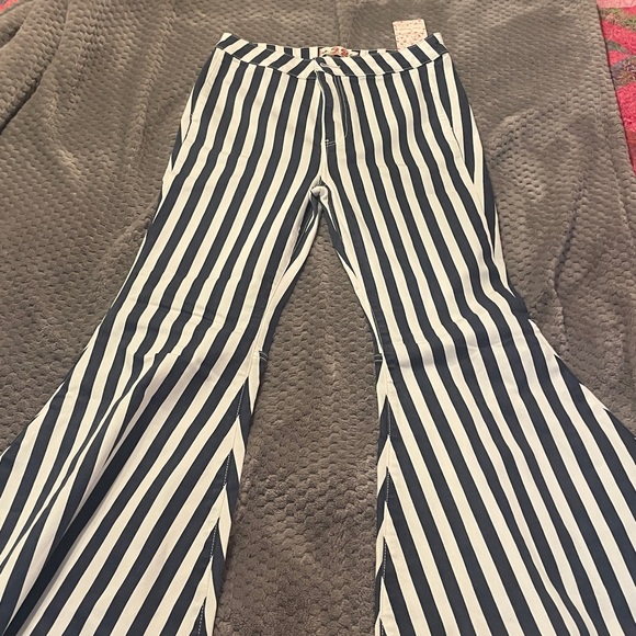 Free People Pants - Free People Navy and White Striped Pants
Wide flare legs